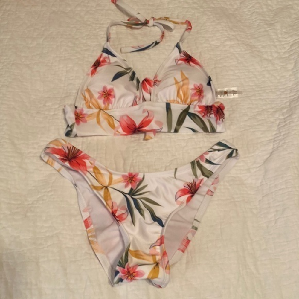Shade‎ &Shore bathing suite